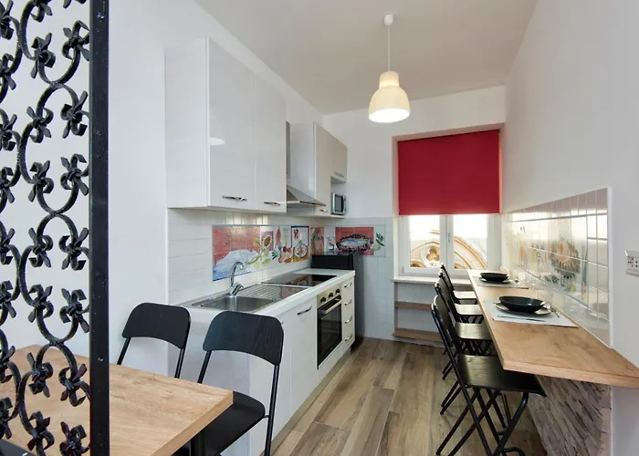 Апартаменты Maison Eugenie